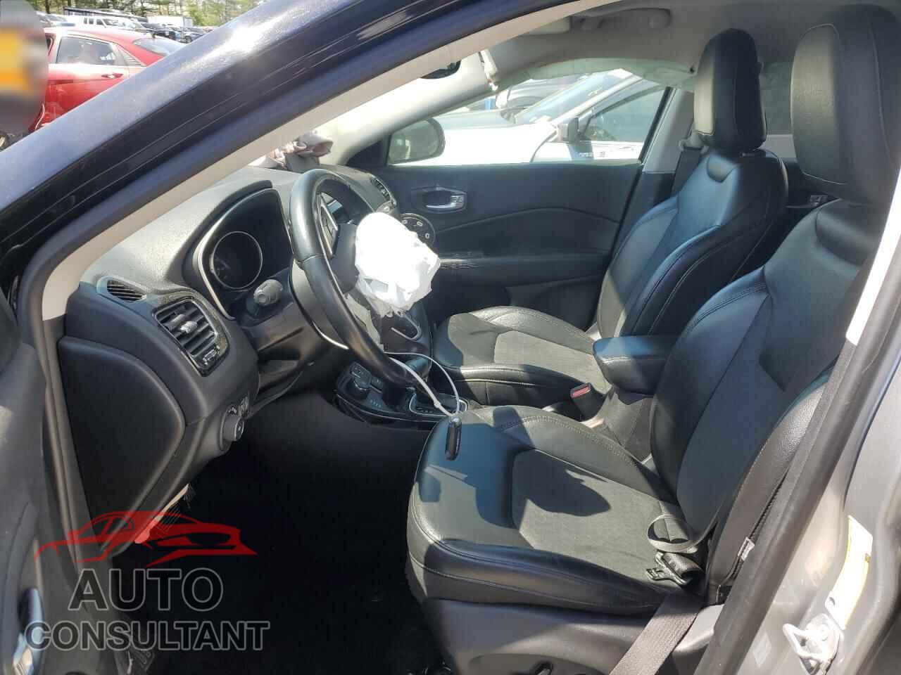 JEEP COMPASS 2018 - 3C4NJDBB0JT434237