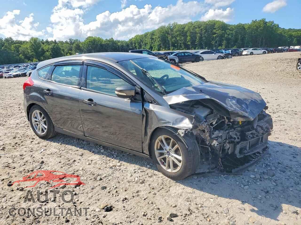 FORD FOCUS 2015 - 1FADP3K20FL302060