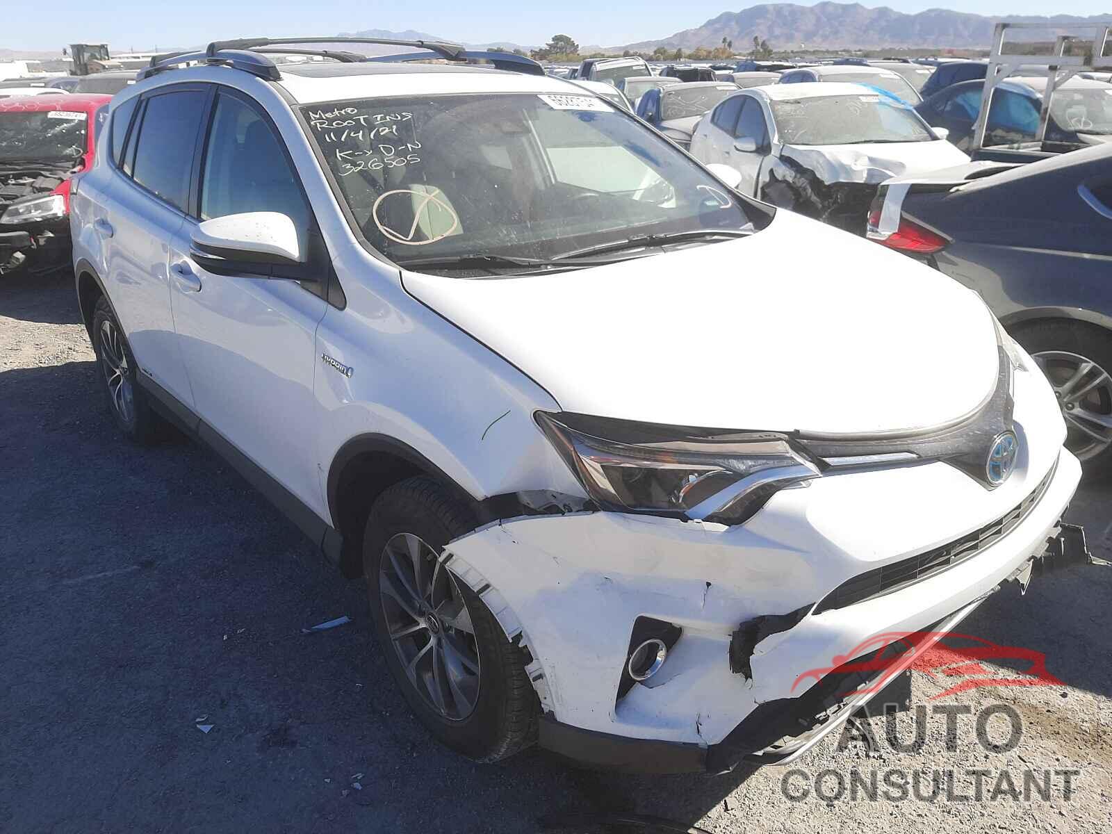 TOYOTA RAV4 2017 - JTMRJREV3HD065345