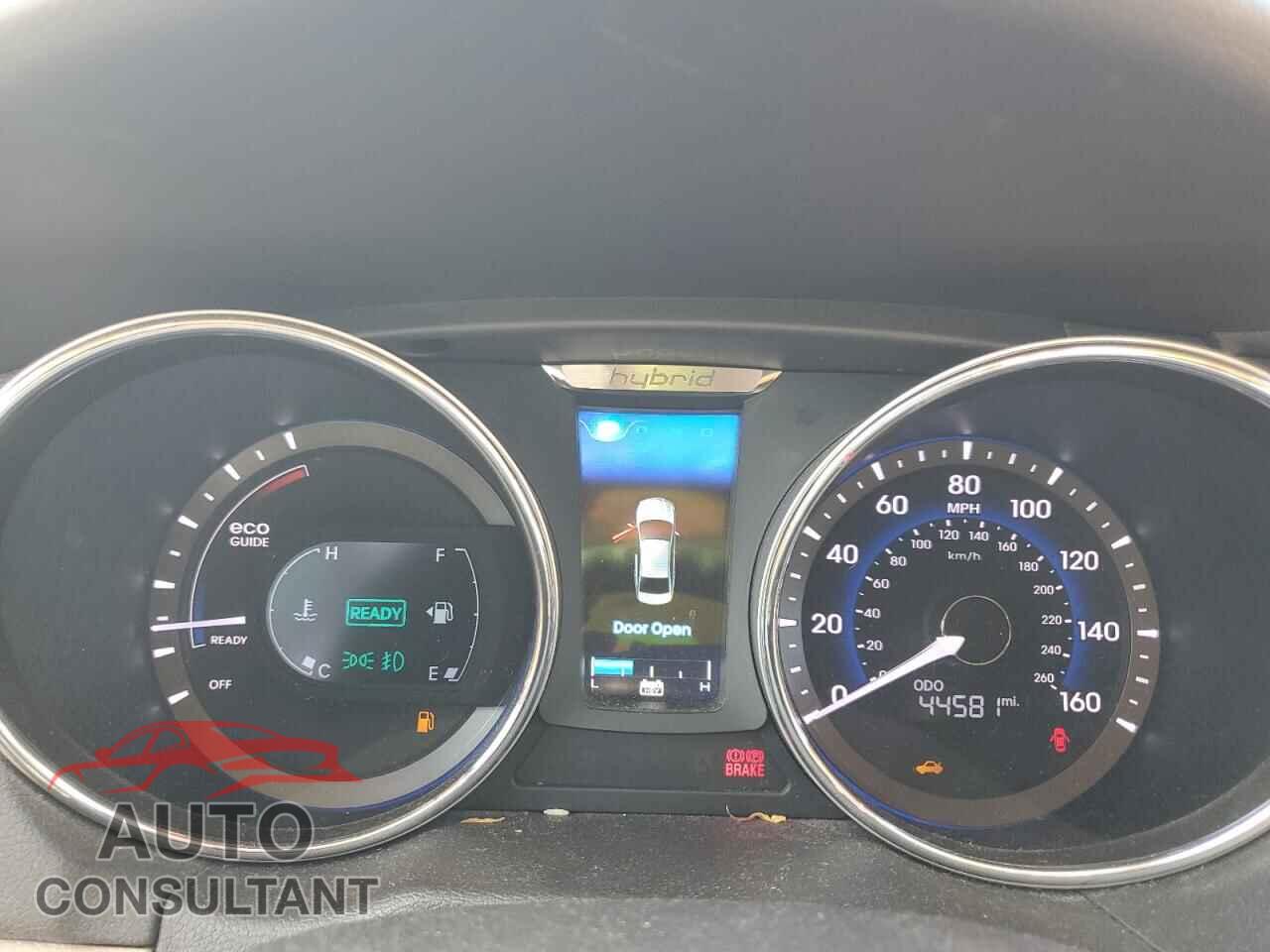 HYUNDAI SONATA 2014 - KMHEC4A48EA113472