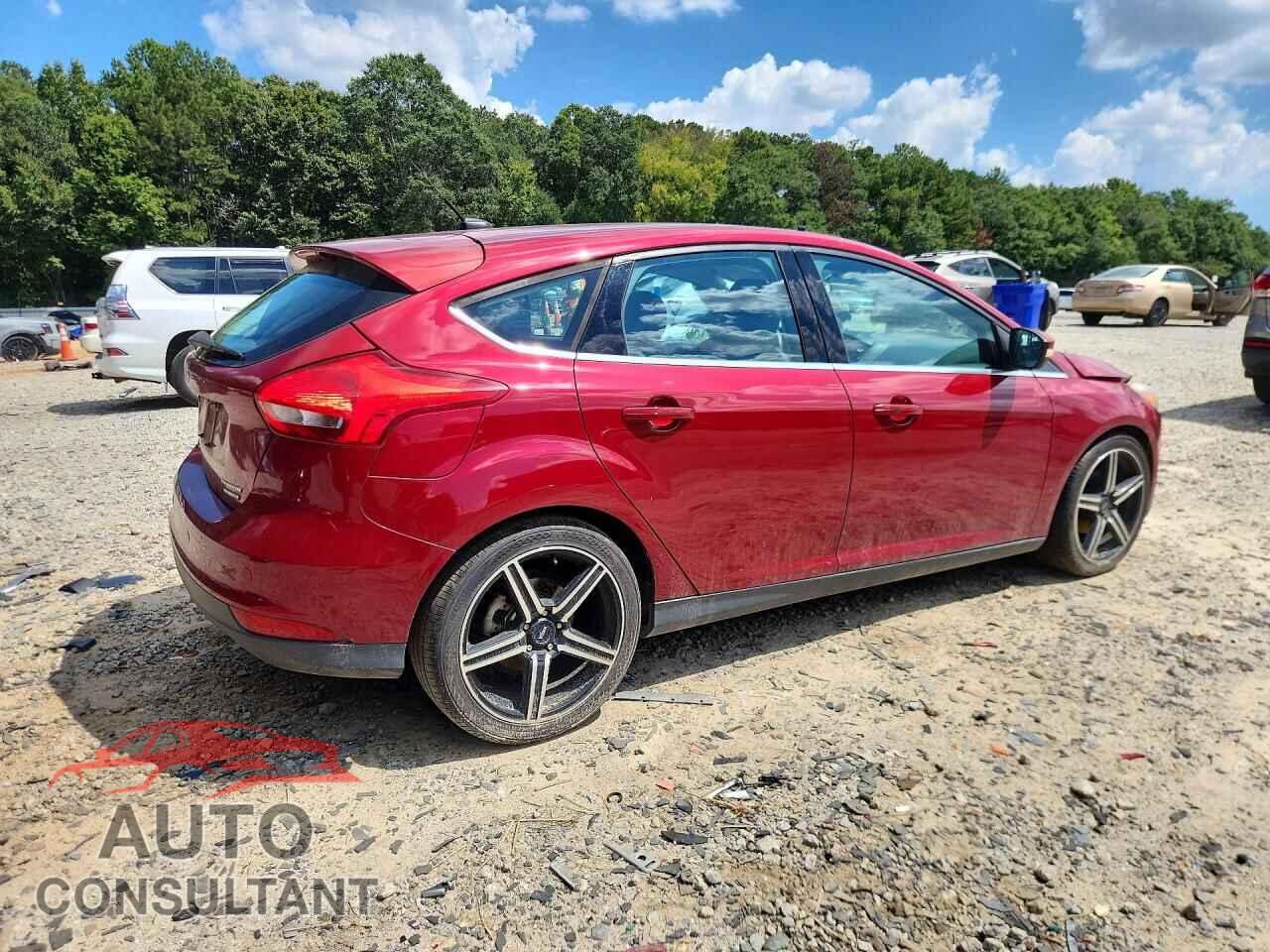 FORD FOCUS 2015 - 1FADP3N28FL321483
