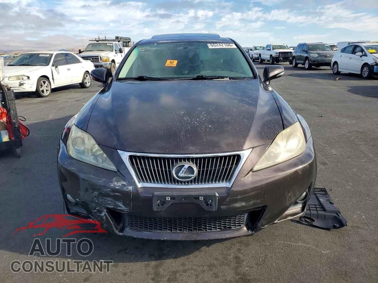 LEXUS IS 2012 - JTHBF5C26C5184707