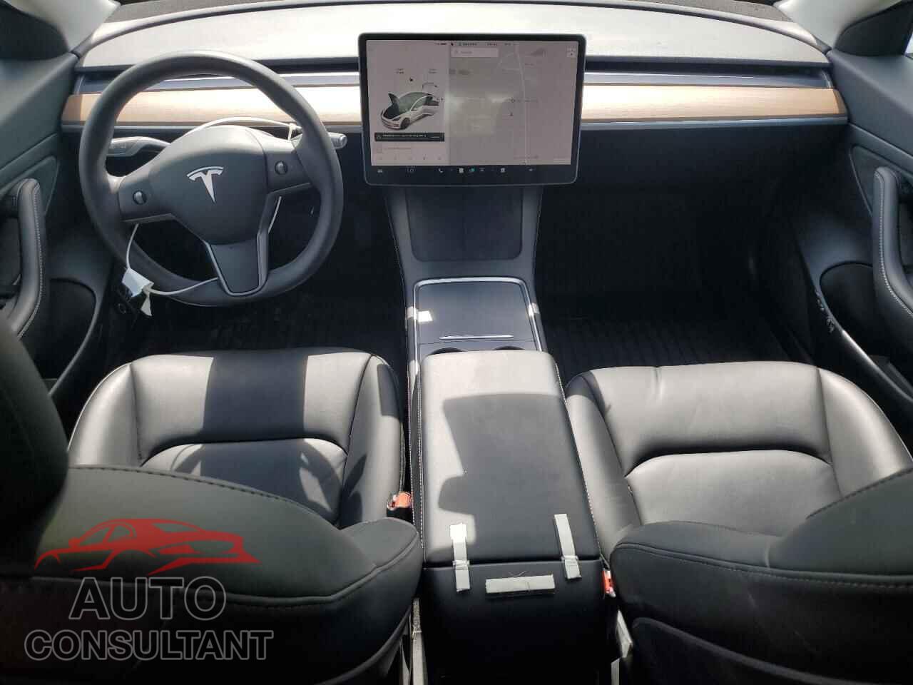 TESLA MODEL 3 2021 - 5YJ3E1EA5MF857895