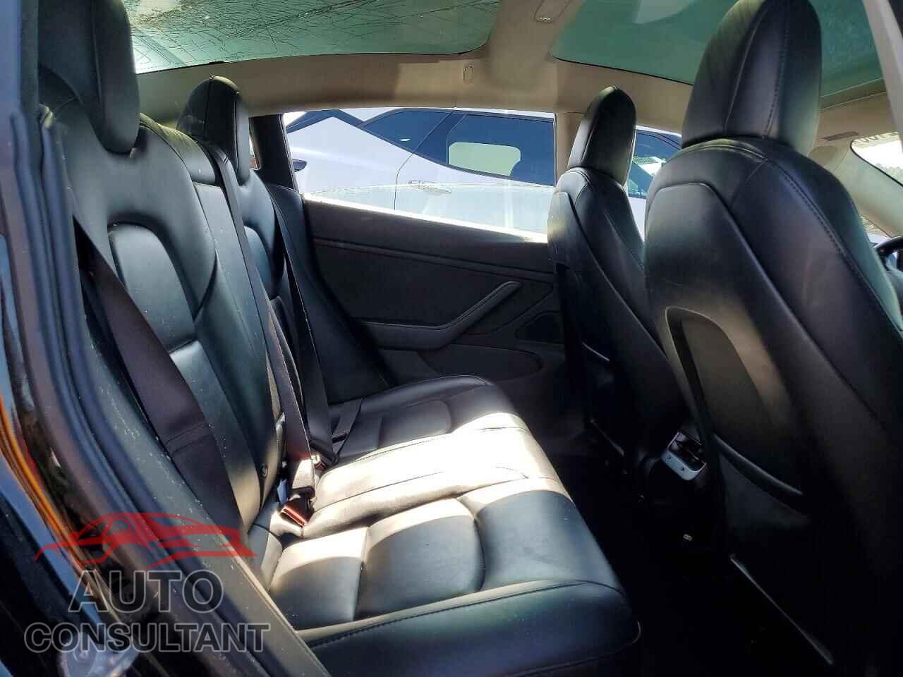 TESLA MODEL 3 2018 - 5YJ3E1EA2JF050262