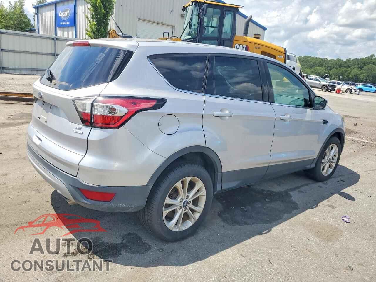 FORD ESCAPE 2017 - 1FMCU0GD2HUA82646