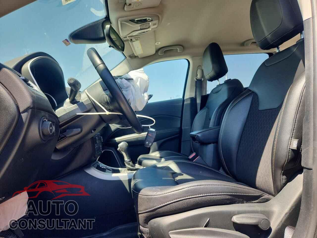 JEEP COMPASS 2019 - 3C4NJDBB0KT754790