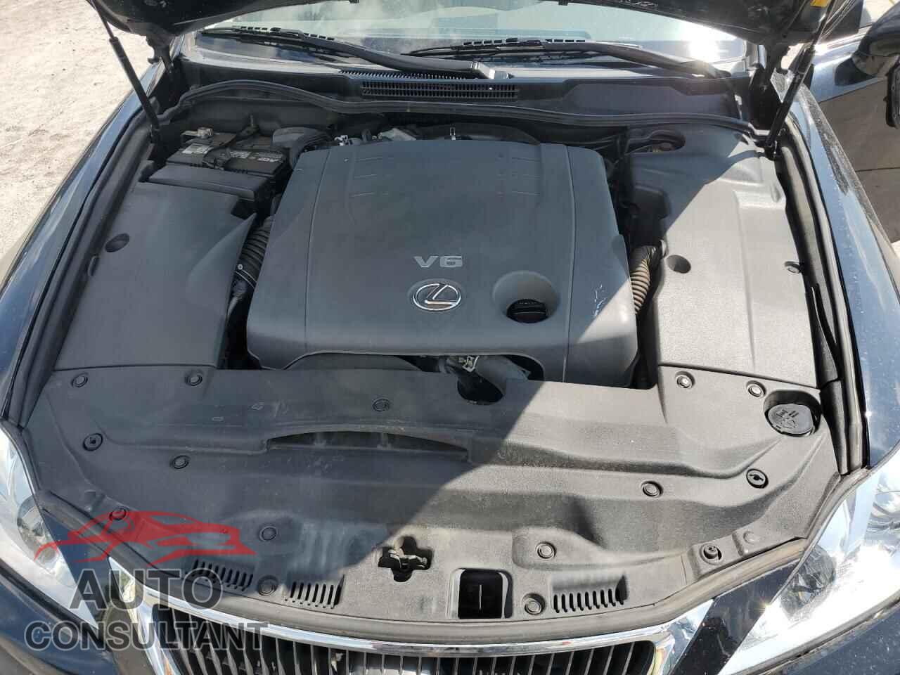 LEXUS IS 2013 - JTHBF5C20D5187703