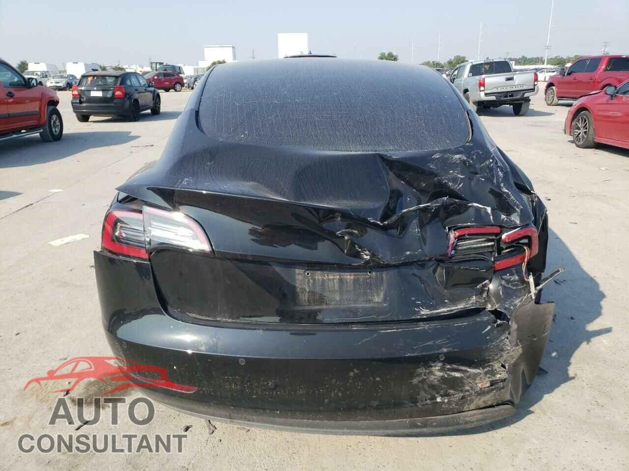 TESLA MODEL 3 2019 - 5YJ3E1EA6KF323513