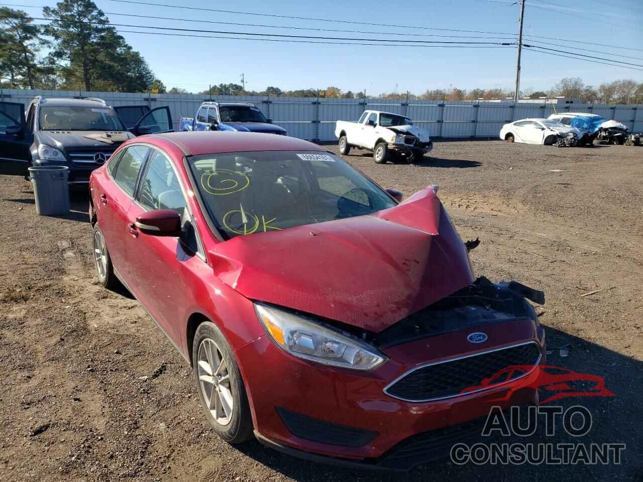 FORD FOCUS 2017 - 1FADP3F22HL208212