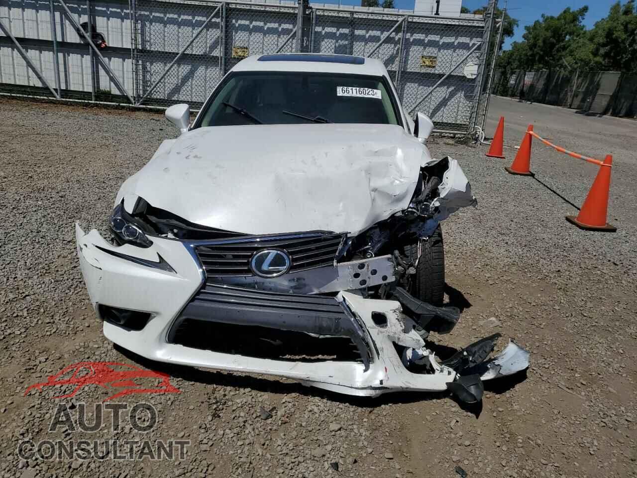 LEXUS IS 2014 - JTHBF1D20E5036479