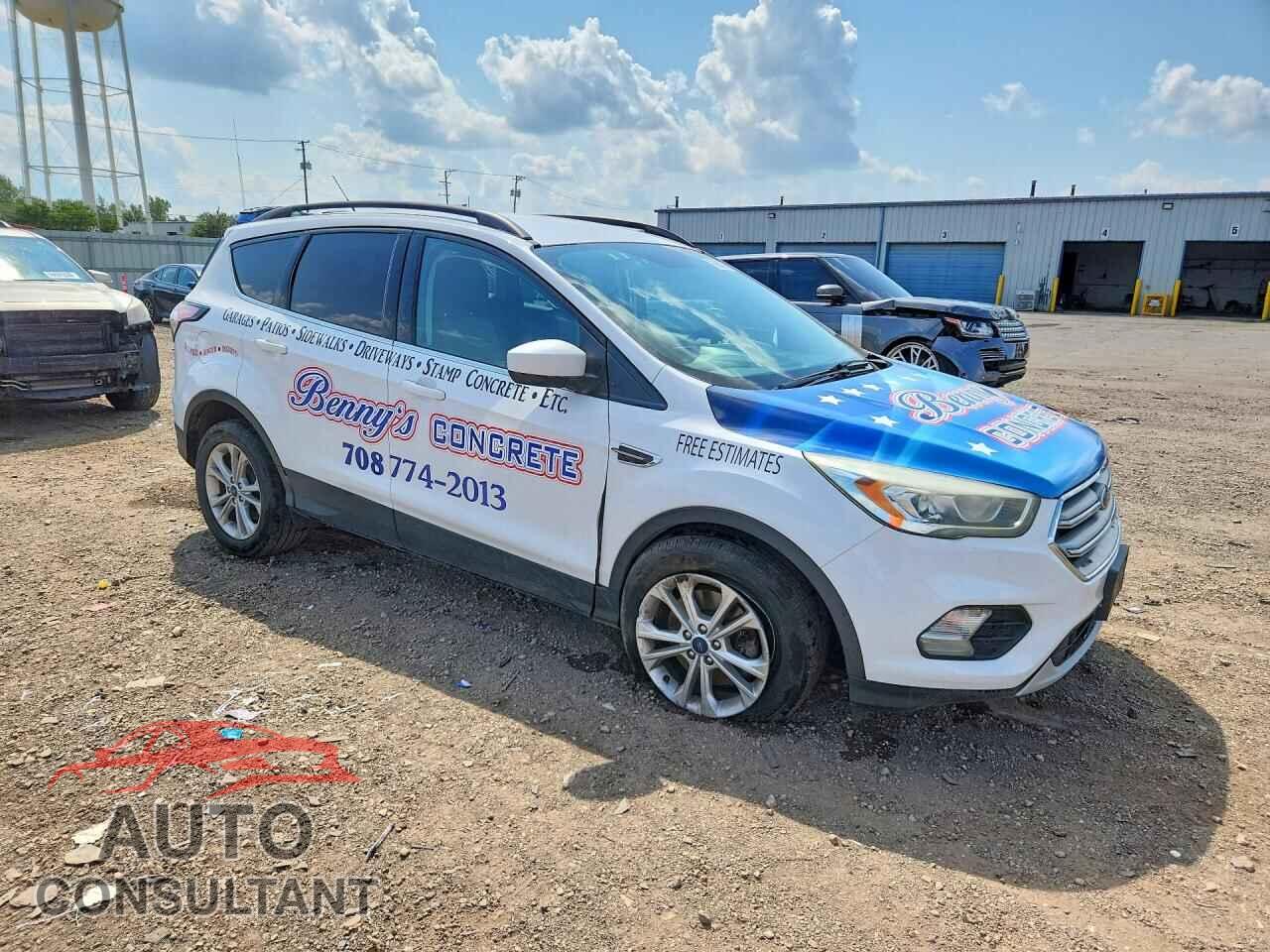 FORD ESCAPE 2017 - 1FMCU9GD5HUC44760