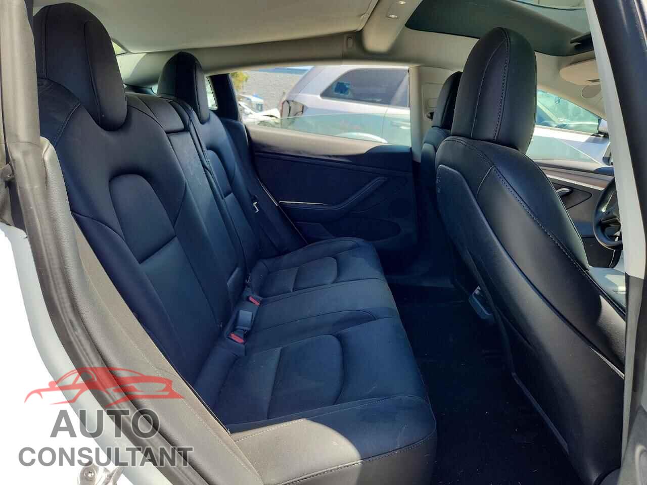 TESLA MODEL 3 2022 - 5YJ3E1EAXNF298314