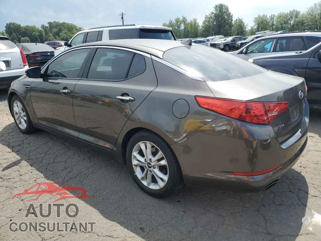 KIA OPTIMA 2011 - KNAGN4A79B5069887
