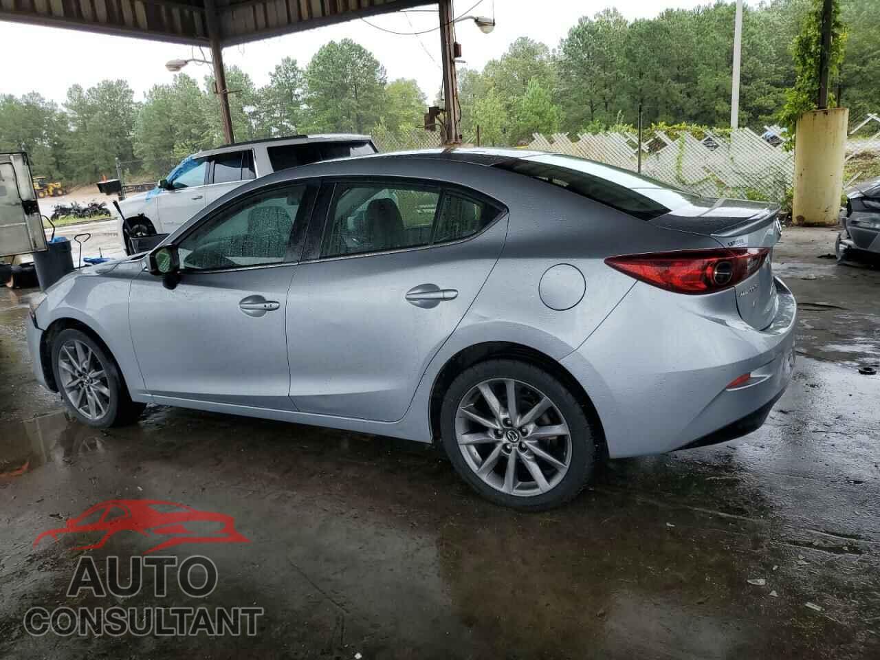 MAZDA 3 2018 - 3MZBN1V30JM197976