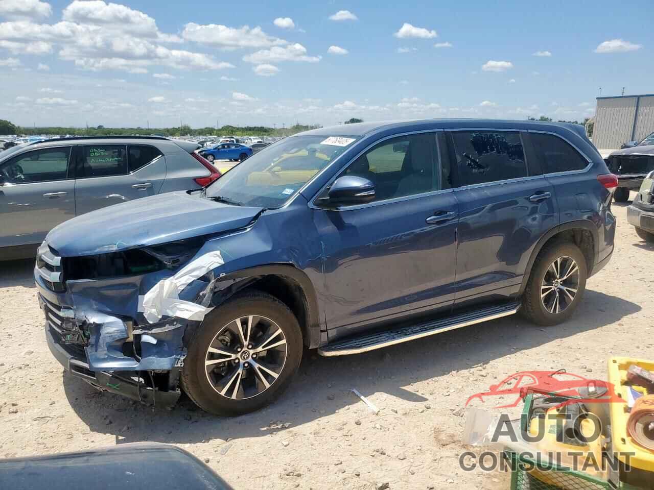 TOYOTA HIGHLANDER 2018 - 5TDZZRFH5JS257197