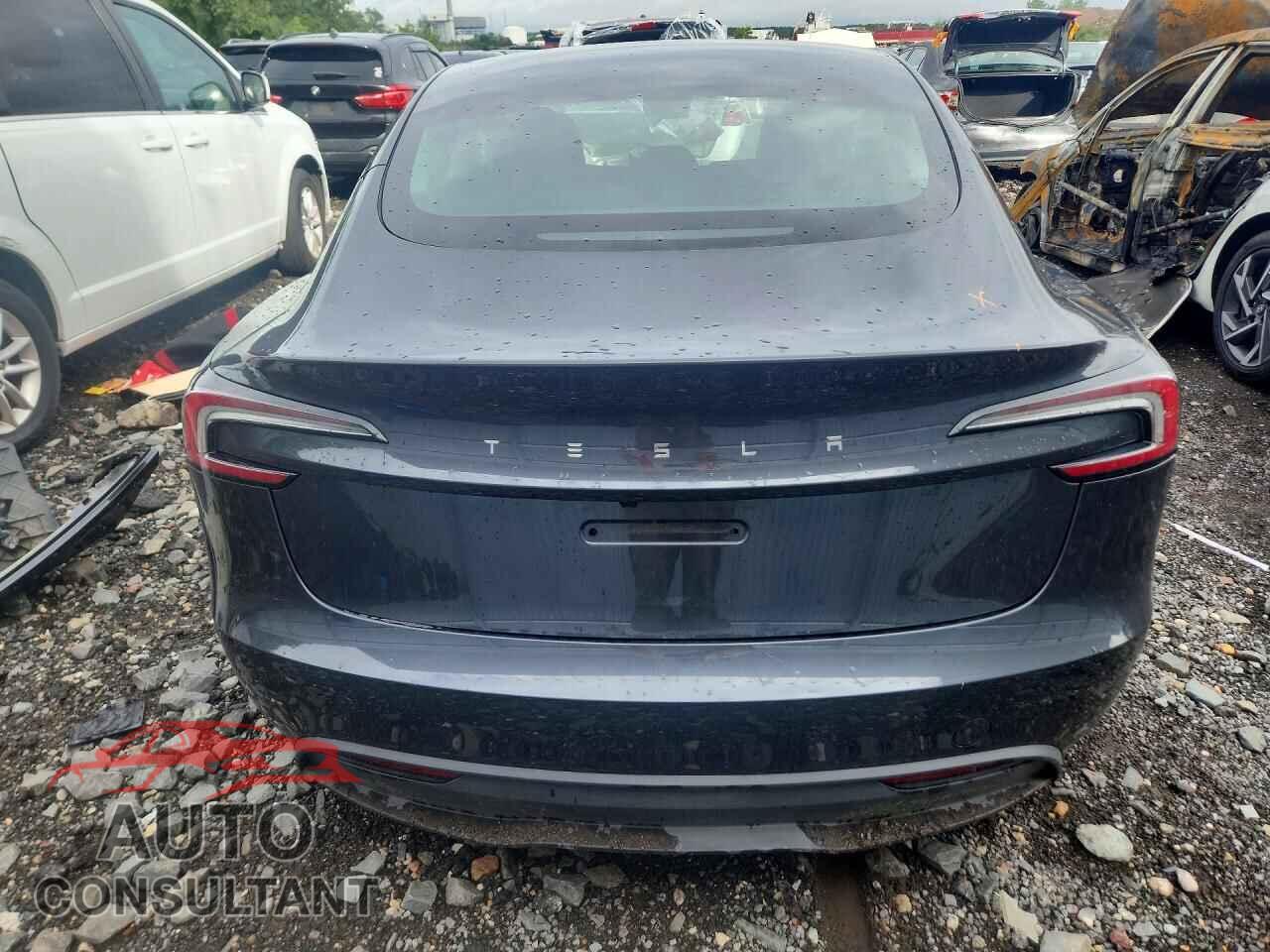 TESLA MODEL 3 2025 - 5YJ3E1EA9SF980189