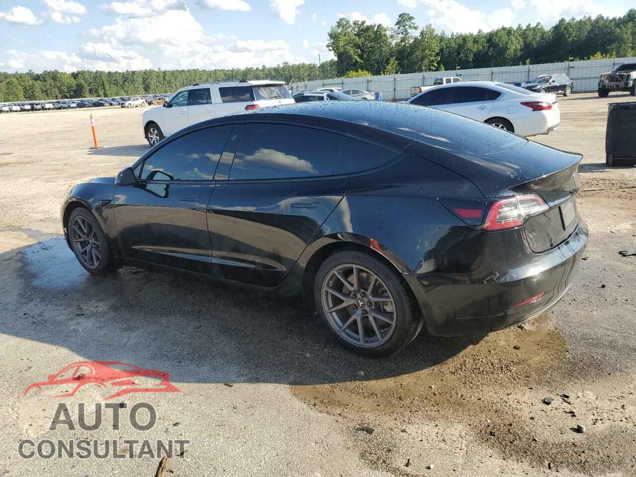 TESLA MODEL 3 2021 - 5YJ3E1EB2MF948129
