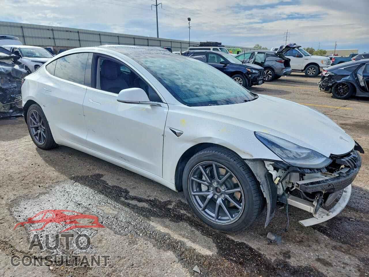 TESLA MODEL 3 2020 - 5YJ3E1EB0LF665100