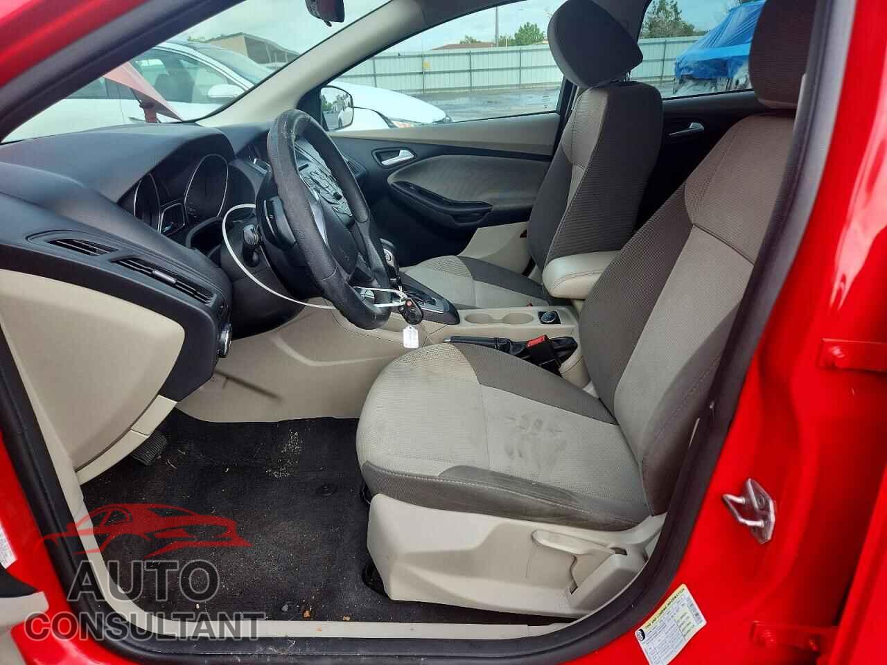 FORD FOCUS 2014 - 1FADP3F21EL215616