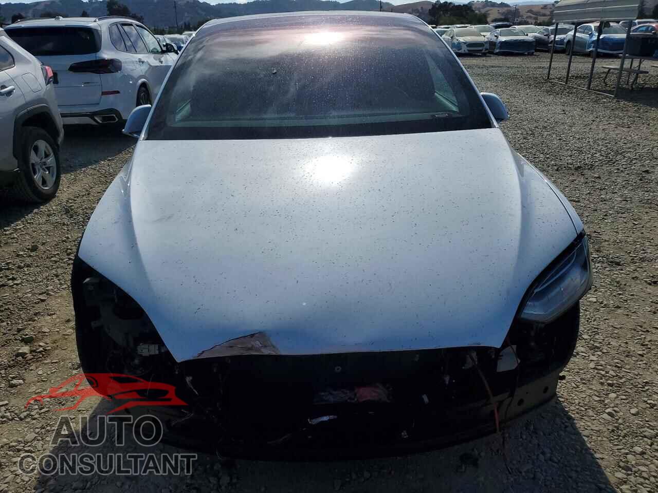 TESLA MODEL X 2016 - 5YJXCBE21GF033662