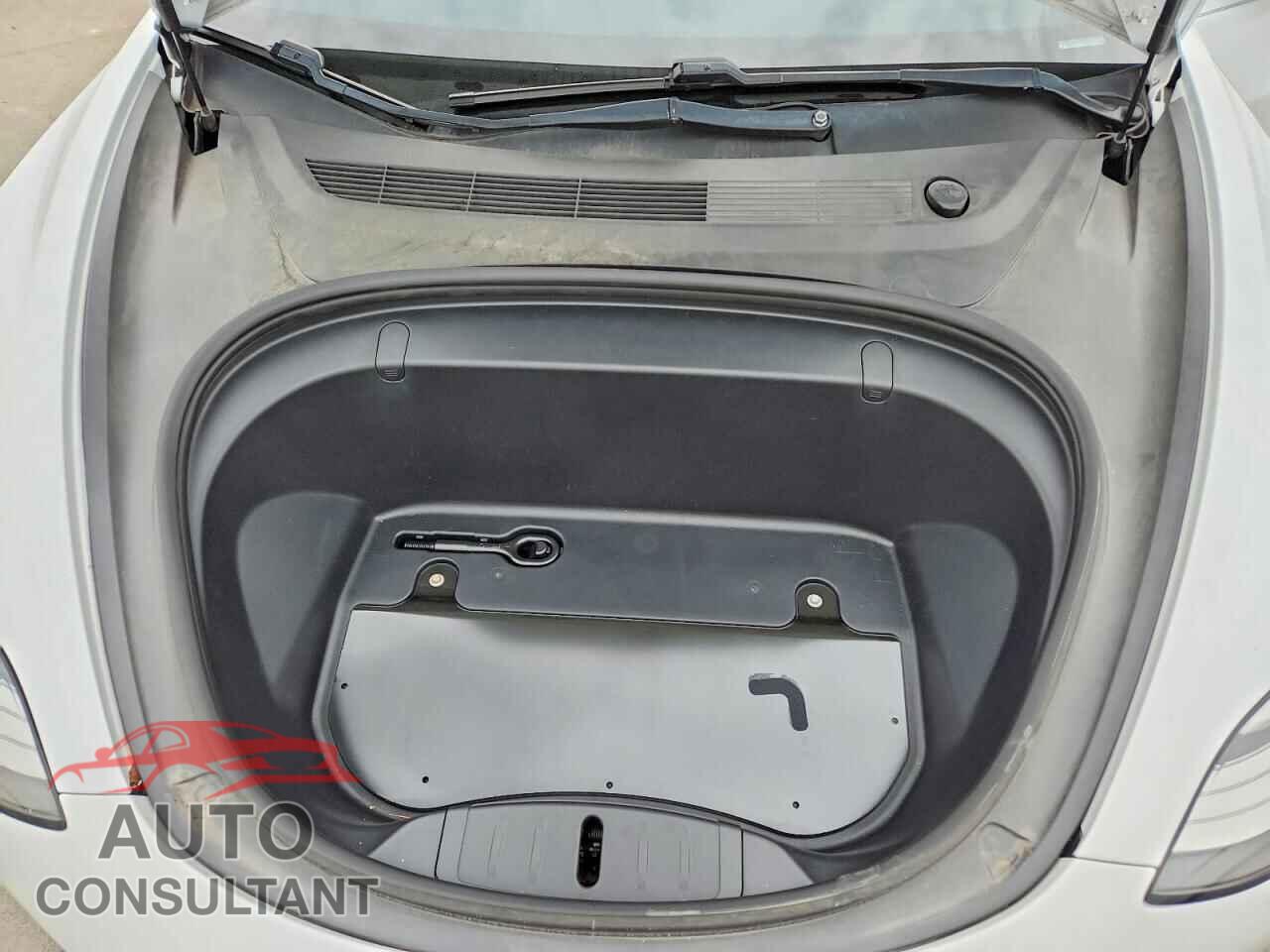 TESLA MODEL 3 2018 - 5YJ3E1EB6JF117678
