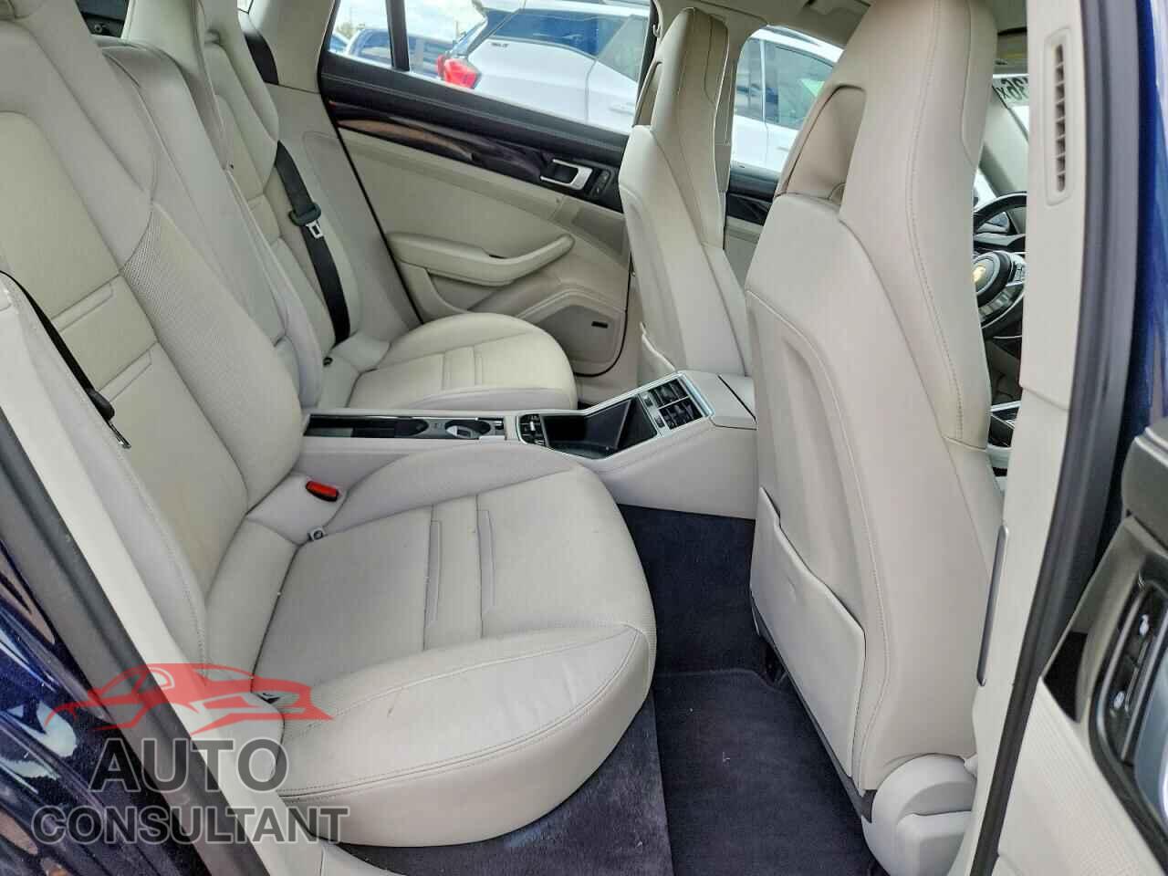 PORSCHE PANAMERA 2018 - WP0AA2A7XJL106139
