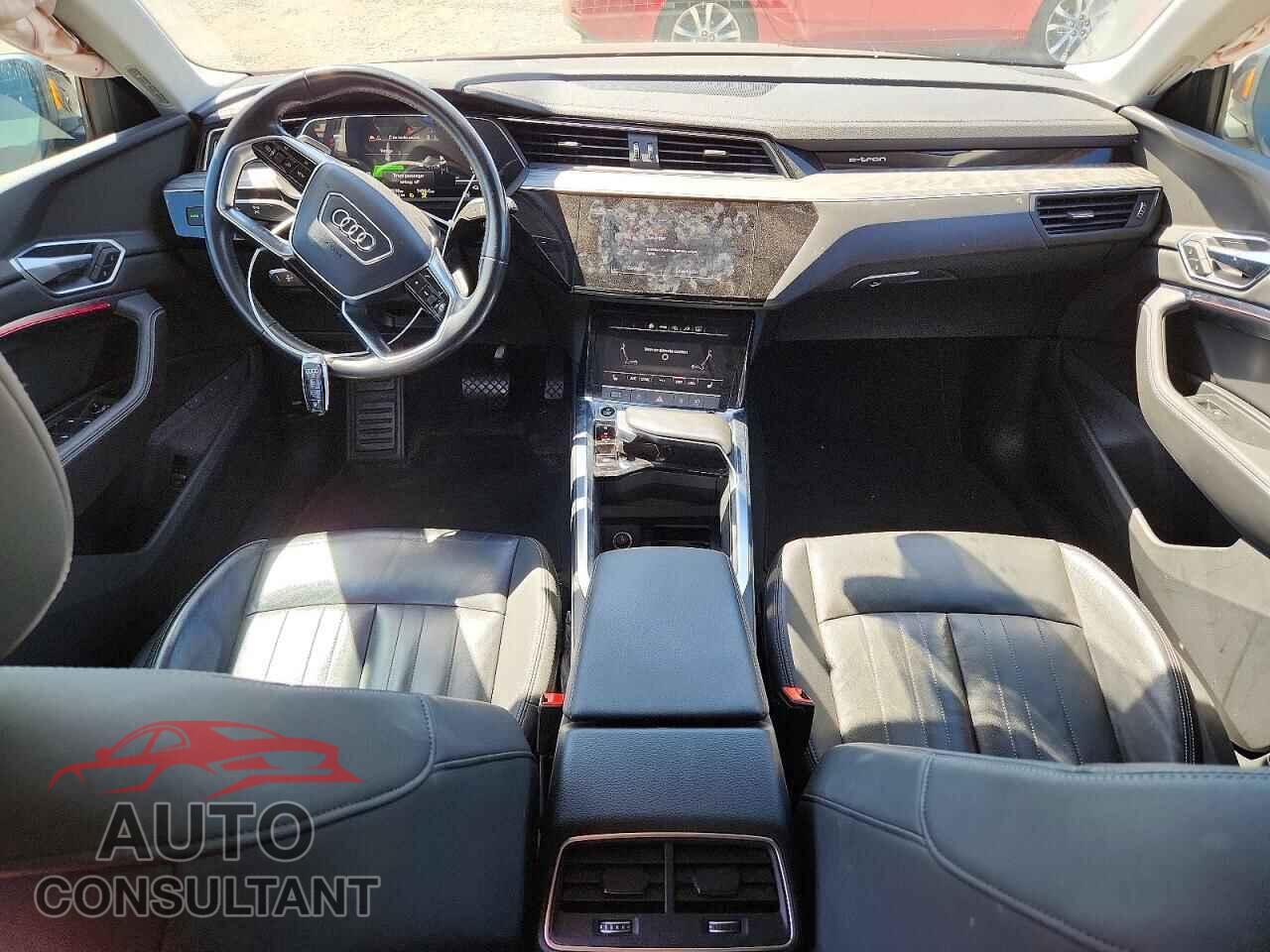 AUDI E-TRON 2021 - WA1AAAGE8MB022373
