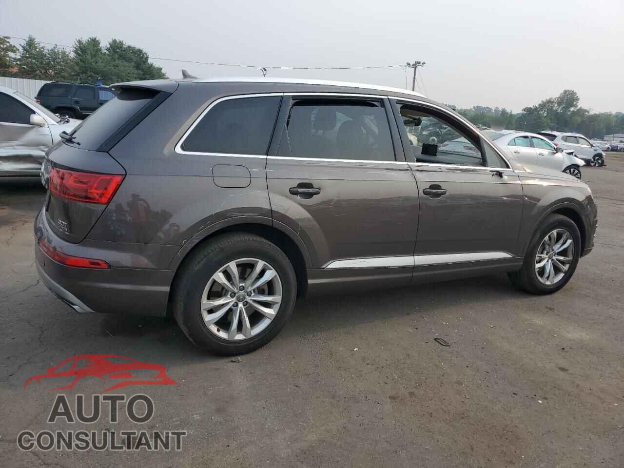 AUDI Q7 2018 - WA1LAAF7XJD054480
