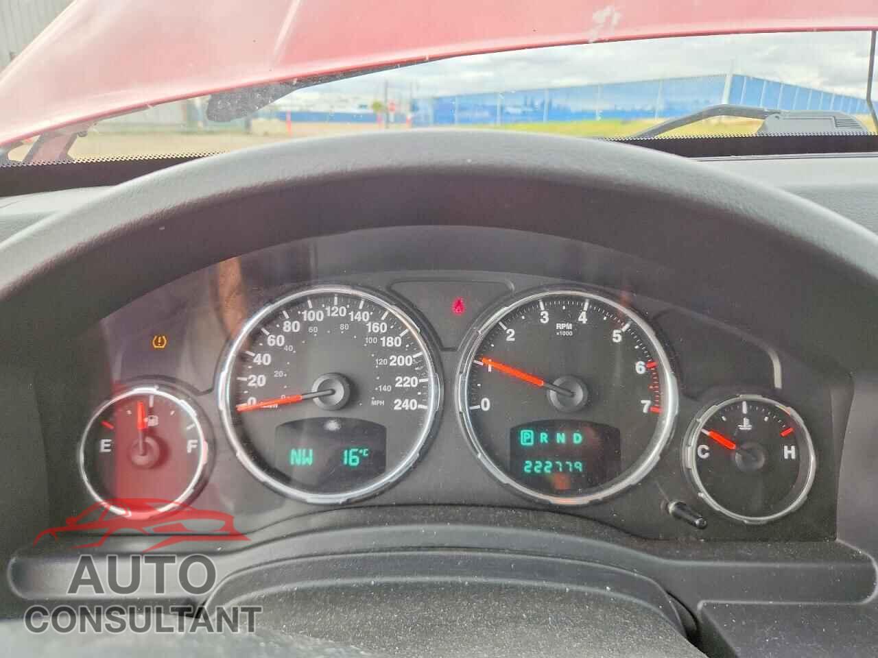 JEEP LIBERTY 2010 - 1J4PN2GK5AW116922