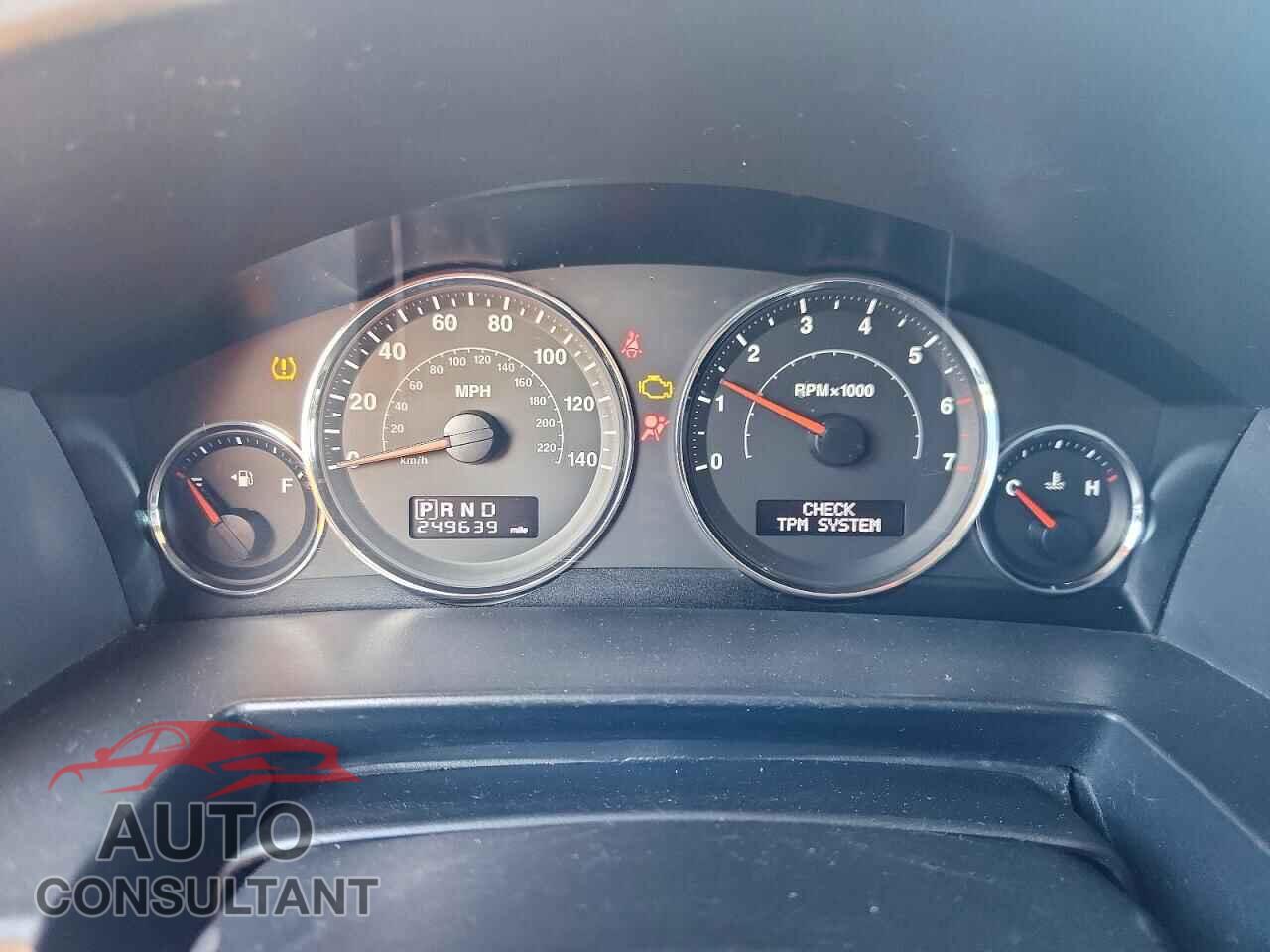 JEEP COMMANDER 2009 - 1J8HH48K89C512876