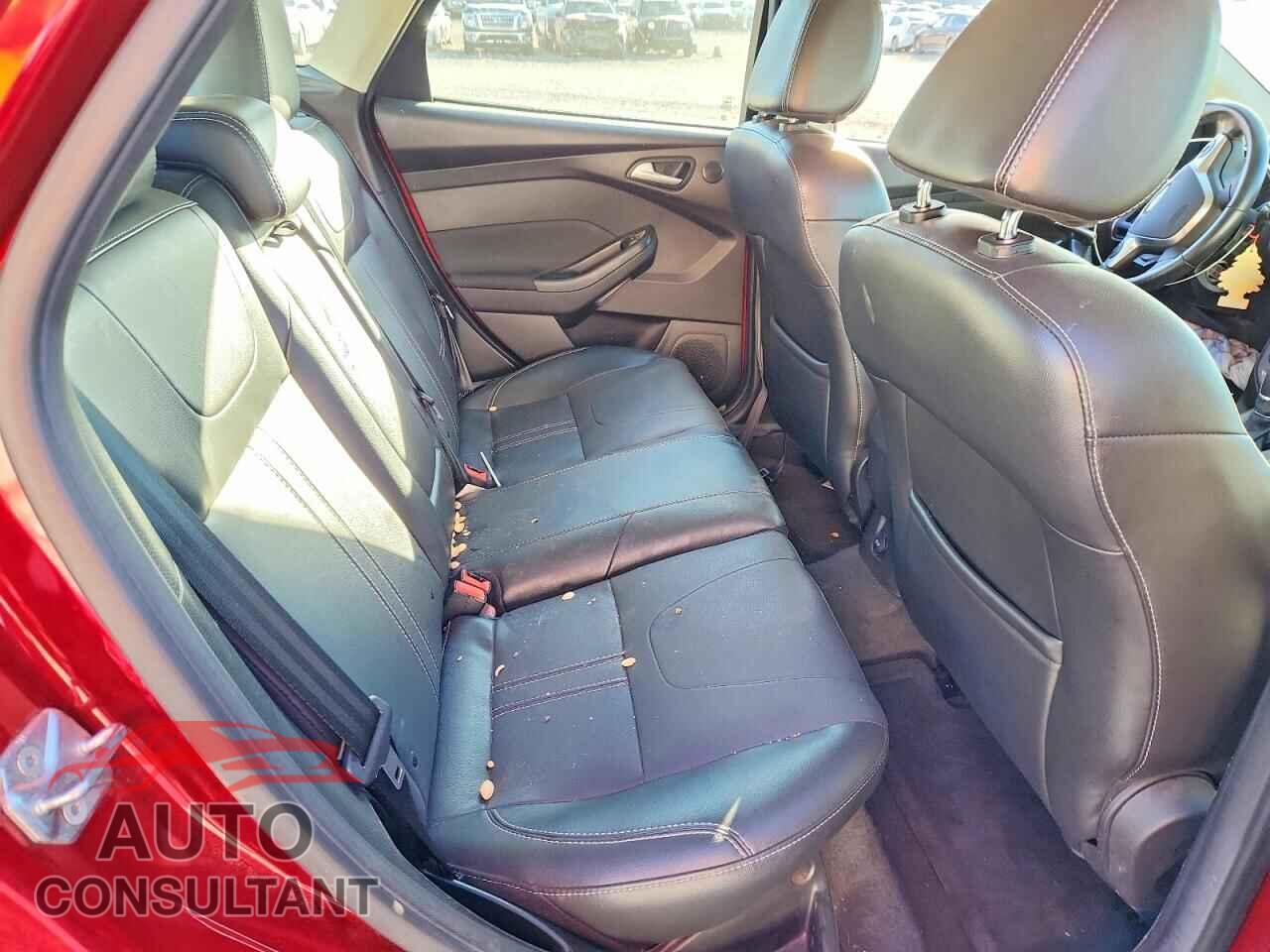 FORD FOCUS 2014 - 1FADP3N2XEL264203