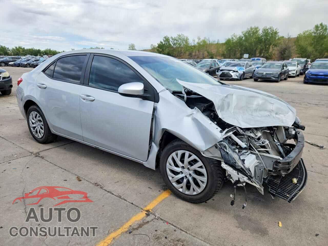 TOYOTA COROLLA 2017 - 2T1BURHE7HC752104