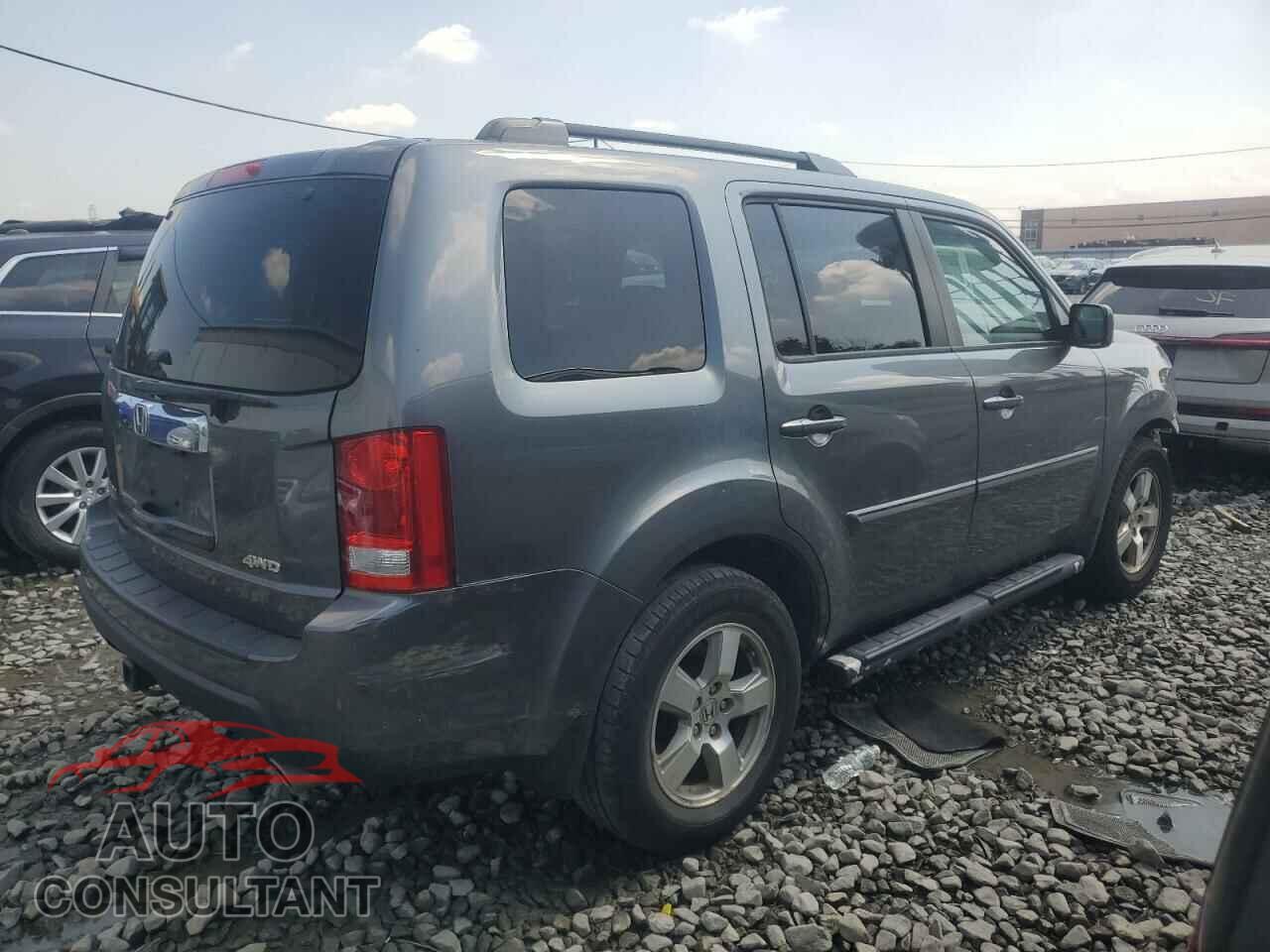HONDA PILOT 2011 - 5FNYF4H73BB051698
