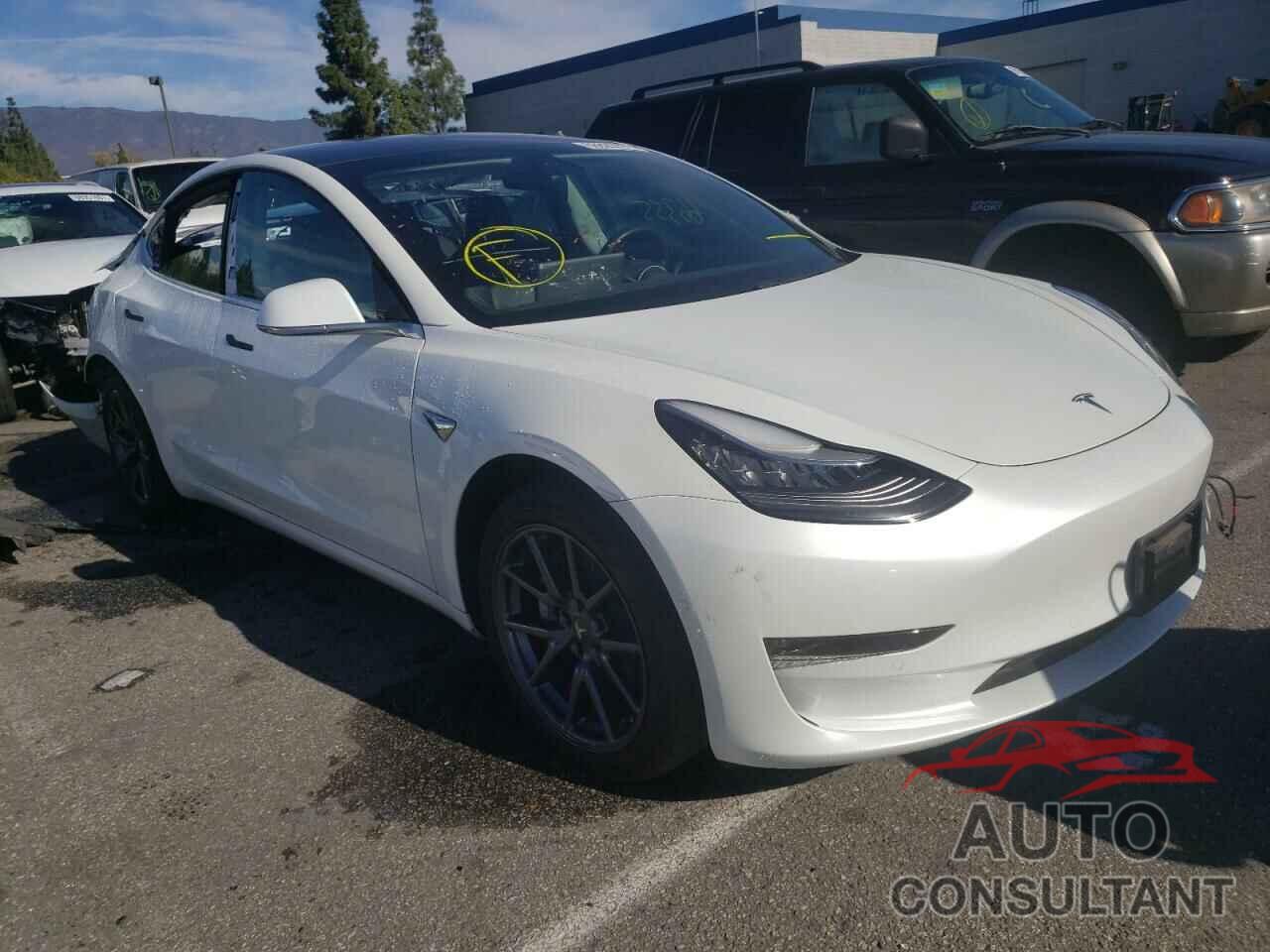 TESLA MODEL 3 2019 - 5YJ3E1EA3KF208402