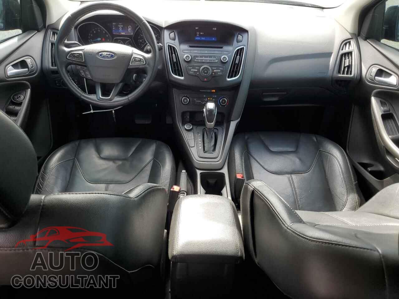 FORD FOCUS 2015 - 1FADP3K21FL374854