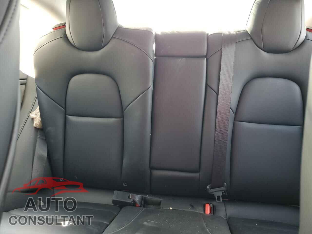 TESLA MODEL 3 2023 - 5YJ3E1EA5PF654414
