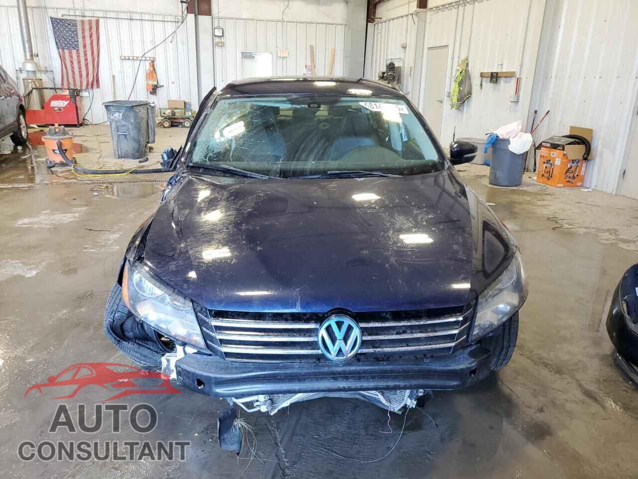 VOLKSWAGEN PASSAT 2014 - 1VWAT7A32EC091756