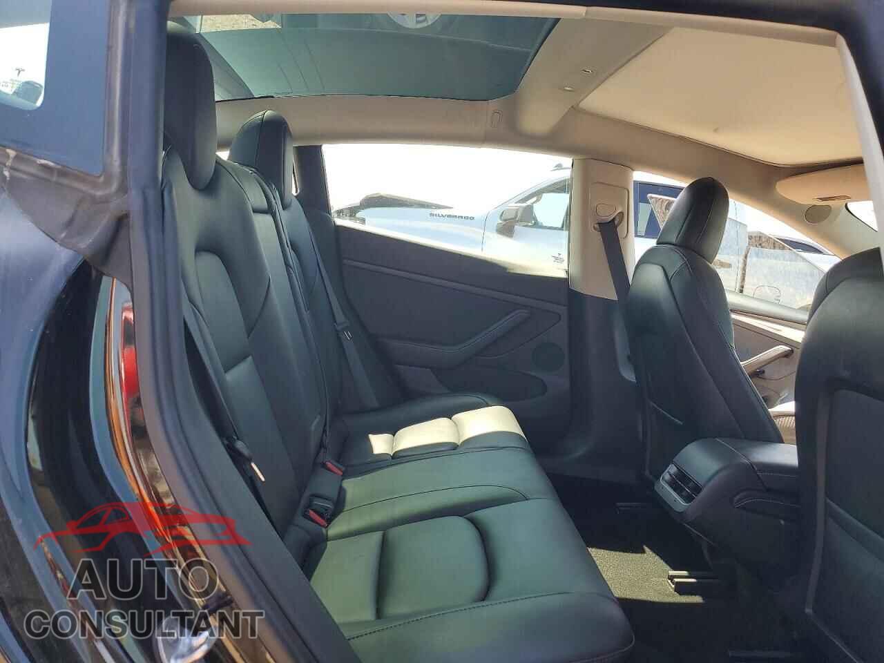 TESLA MODEL 3 2022 - 5YJ3E1EB6NF167423
