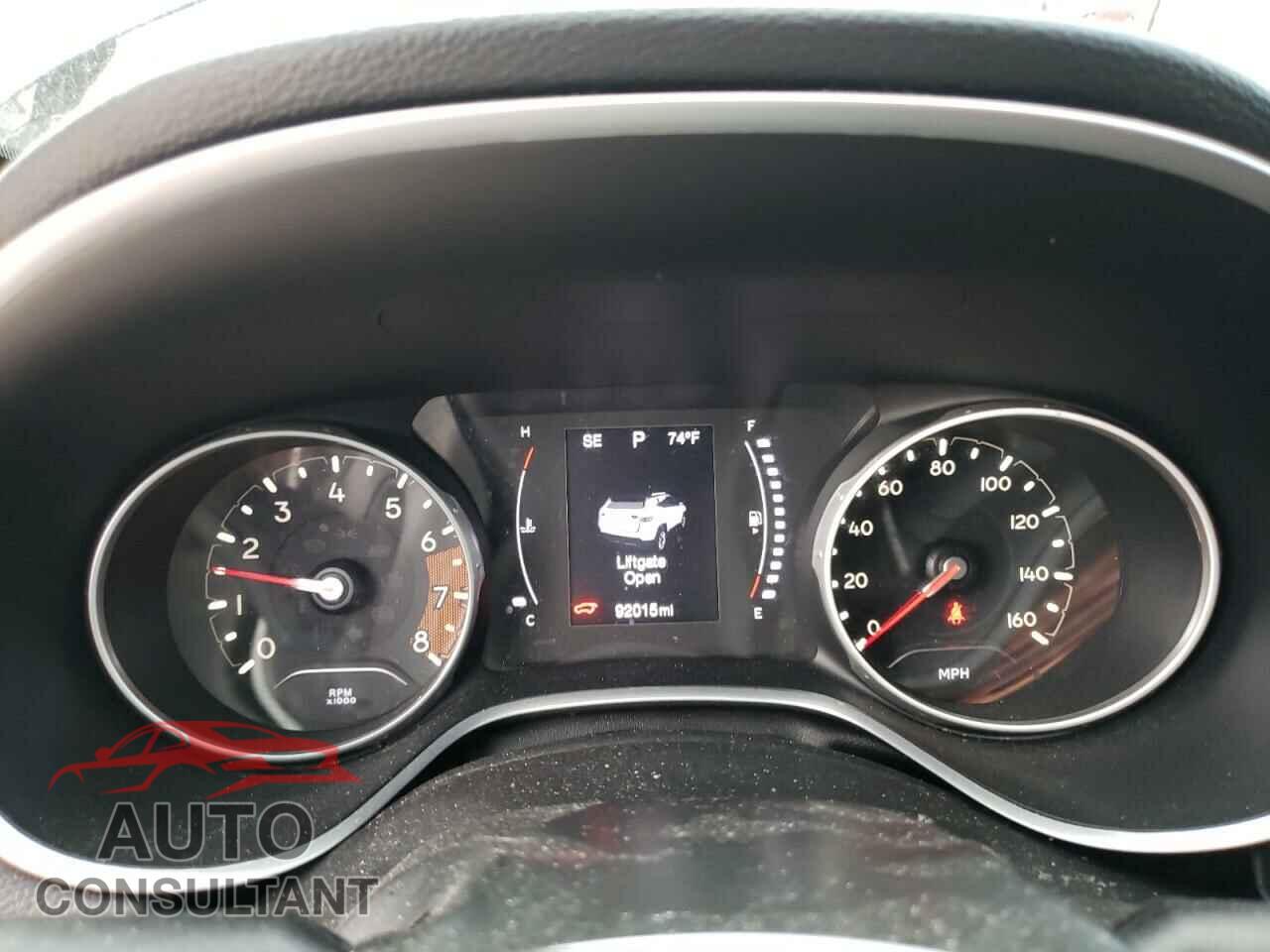 JEEP COMPASS 2019 - 3C4NJDBB7KT600206