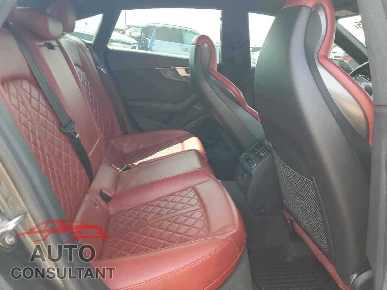 AUDI S5/RS5 2018 - WAUB4CF58JA004792