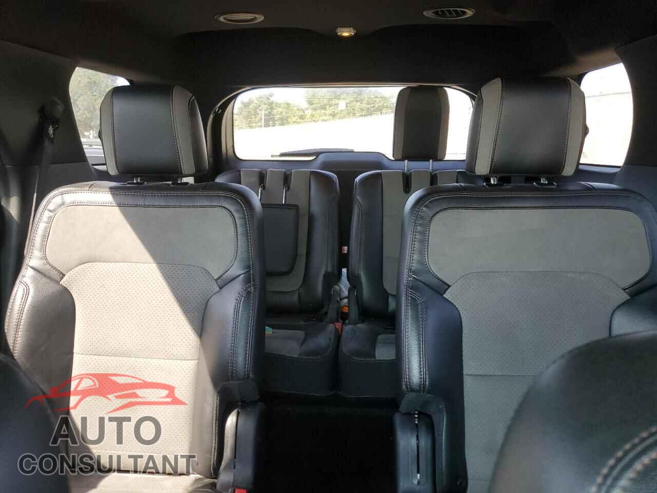 FORD EXPLORER 2017 - 1FM5K8D80HGA88495