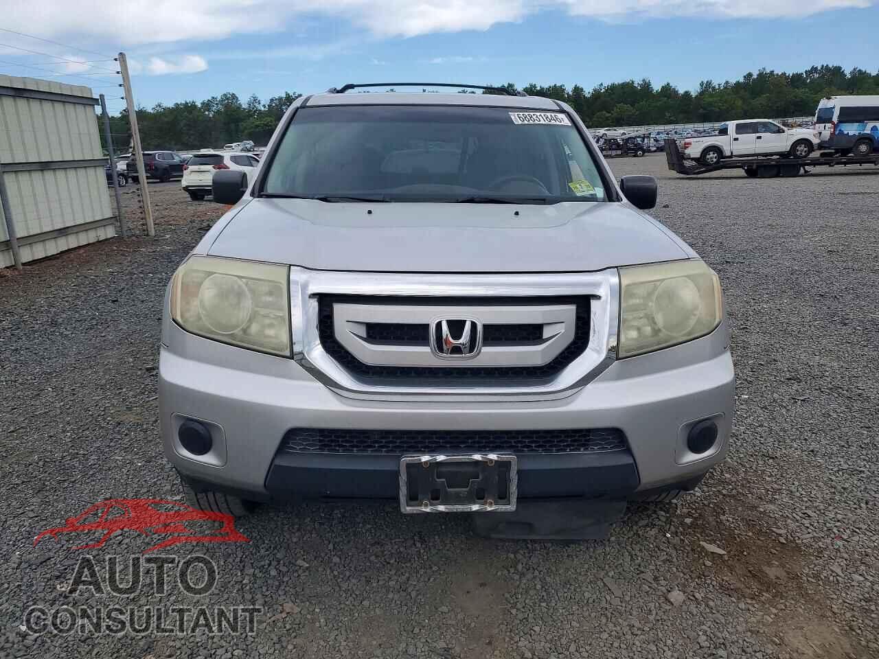 HONDA PILOT 2011 - 5FNYF4H2XBB053811