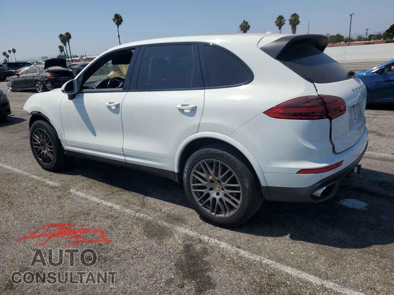 PORSCHE CAYENNE 2017 - WP1AA2A28HKA81924