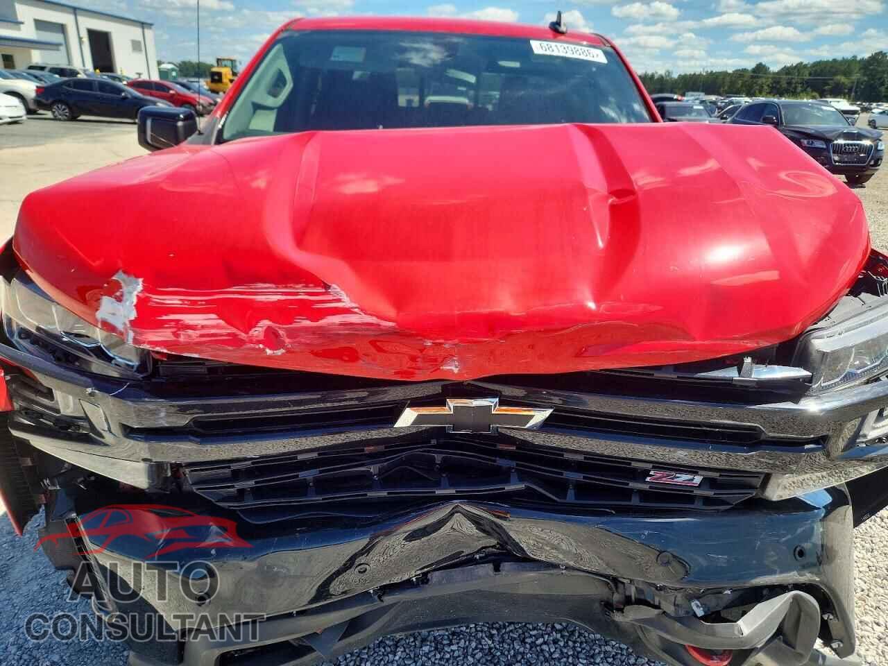 CHEVROLET SILVERADO 2020 - 1GCPYFED2LZ310656