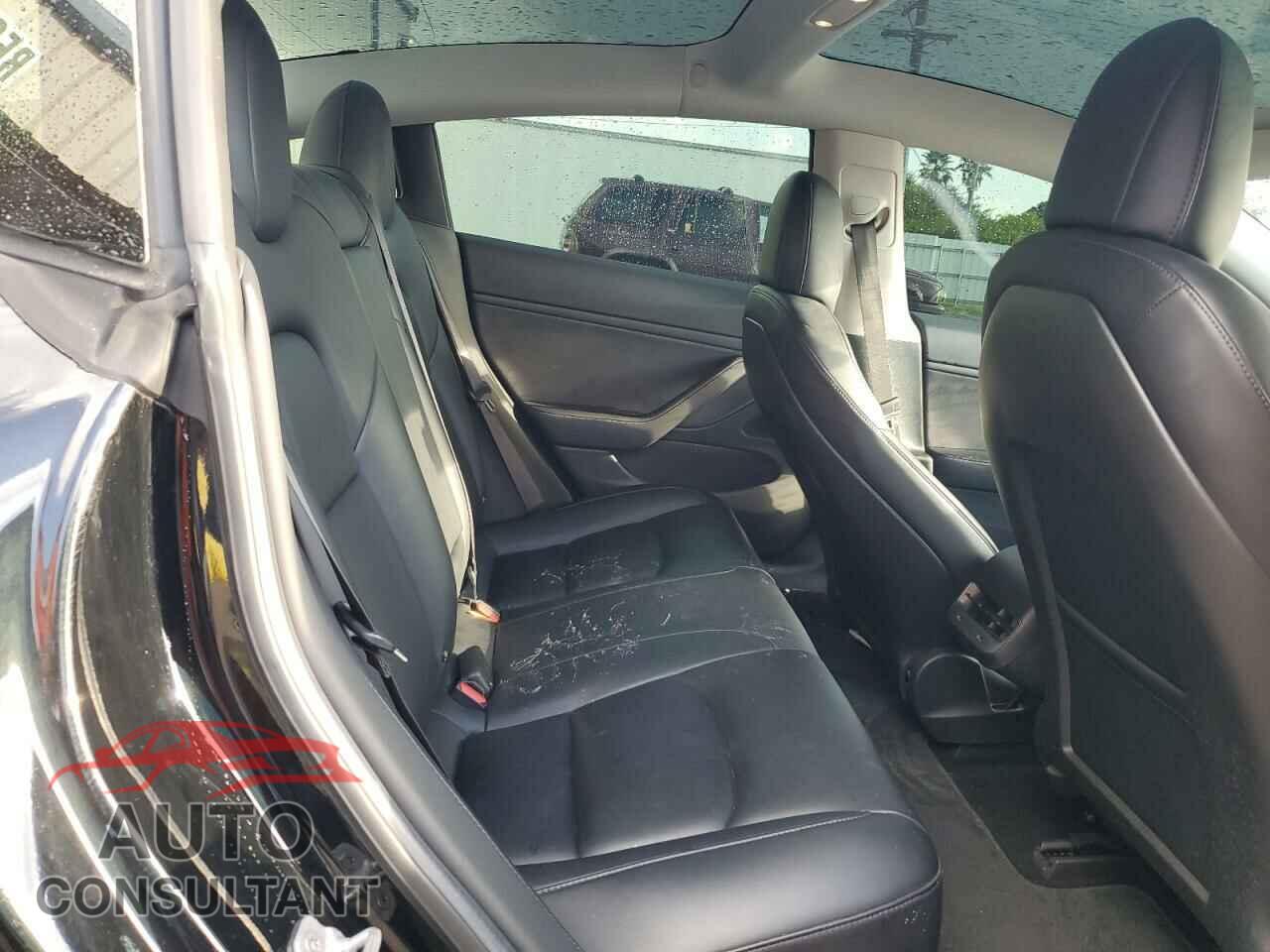 TESLA MODEL 3 2018 - 5YJ3E1EA1JF063407