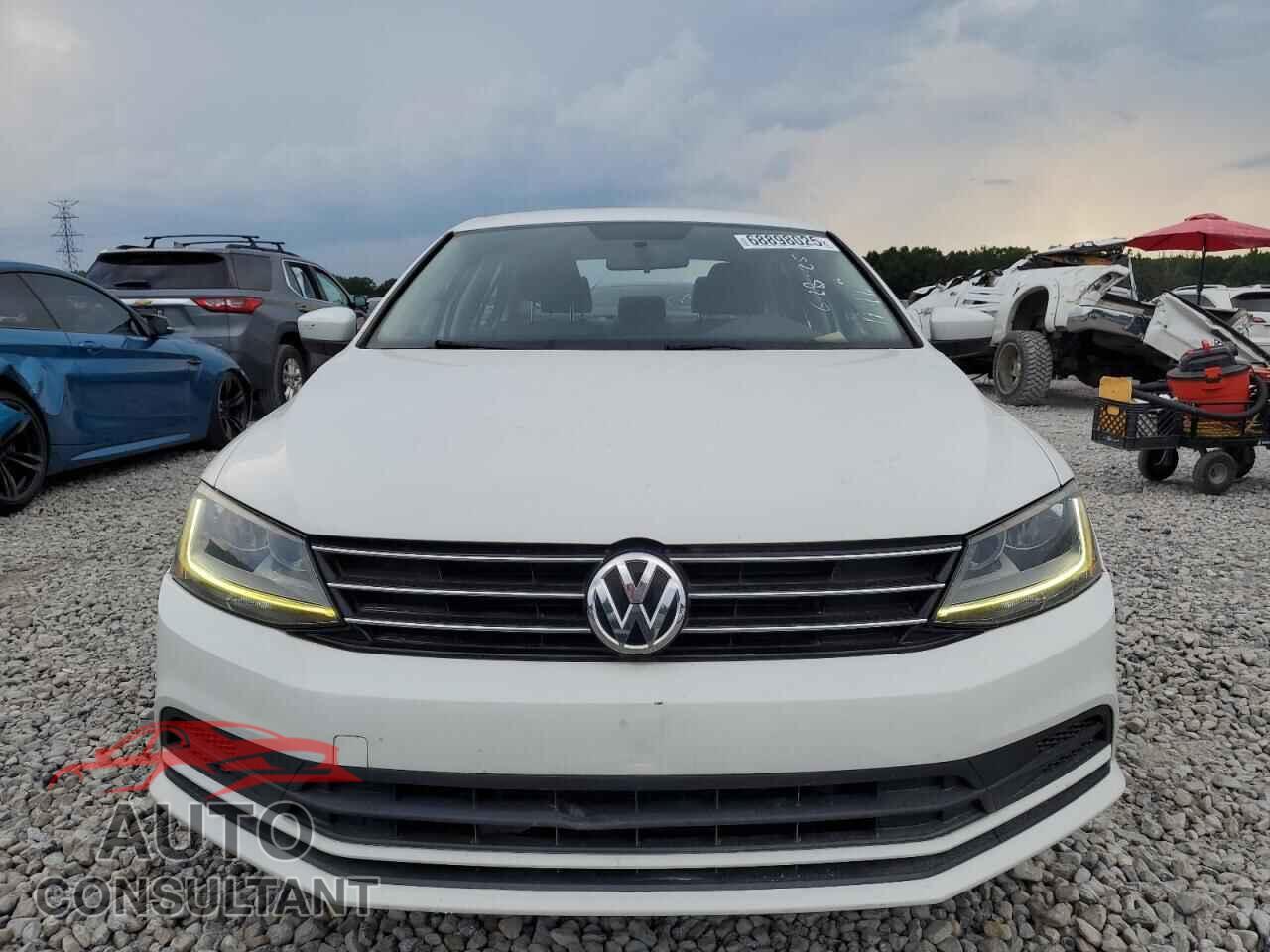 VOLKSWAGEN JETTA 2017 - 3VW2B7AJ7HM228165