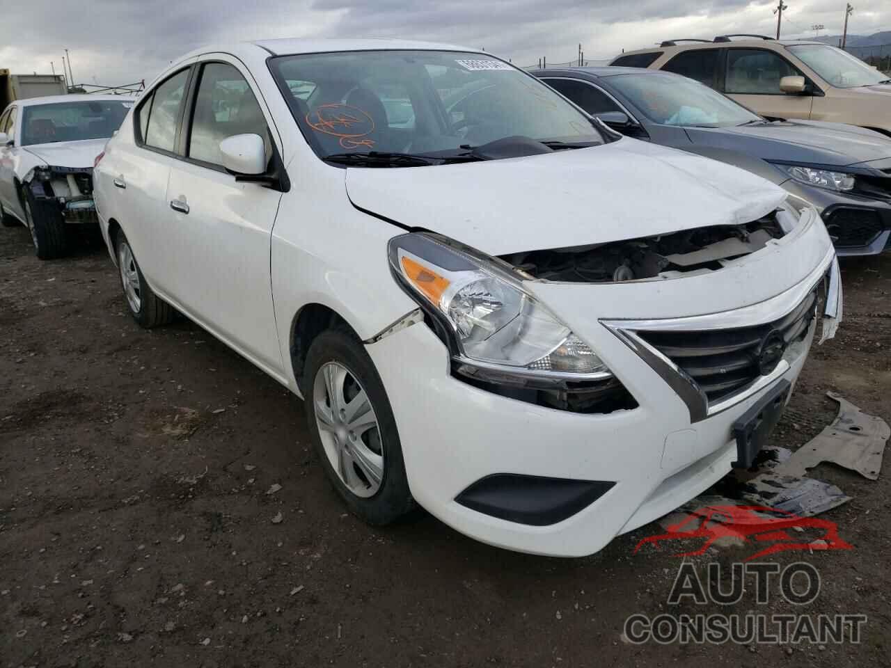NISSAN VERSA 2018 - 3N1CN7APXJK393361