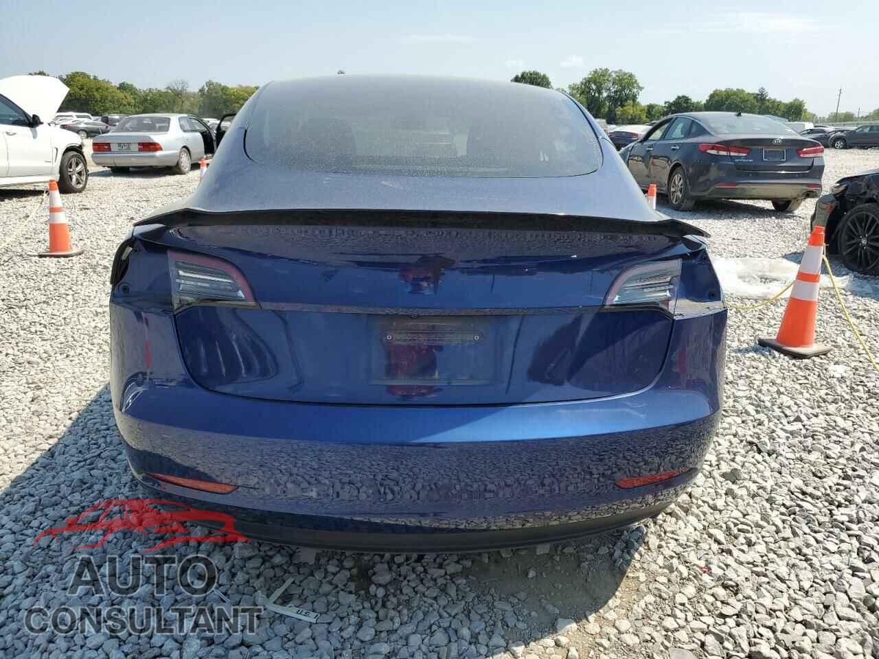 TESLA MODEL 3 2021 - 5YJ3E1EA9MF057374