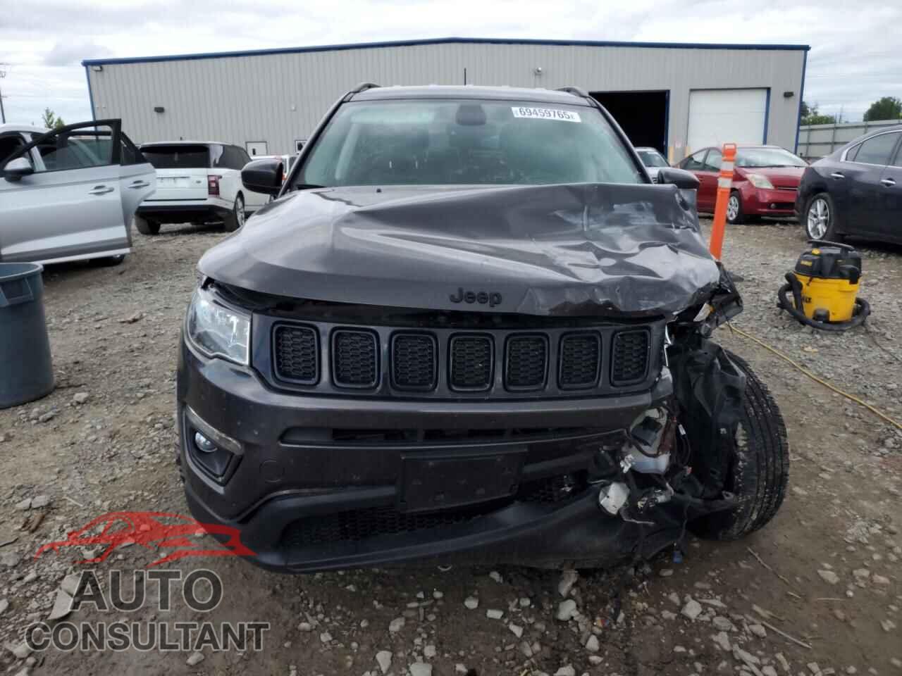 JEEP COMPASS 2018 - 3C4NJDBB6JT337527