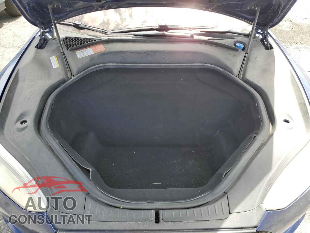 TESLA MODEL S 2015 - 5YJSA1E24FF117421